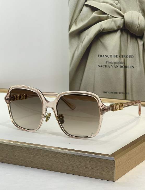 Picture of Dior Sunglasses _SKUfw76161915fw